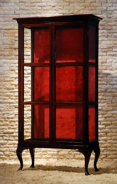 CURIO CABINE_7